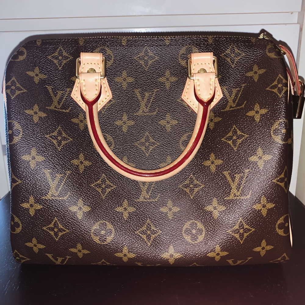 AUTHENTIC LOUIS VUITTON SPEEDY 25!